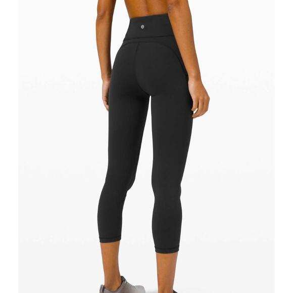 Lululemon Women's Invigorate High-Rise Crop 23" Athleisure Leggings Black Size 2 - Picture 3 of 10
